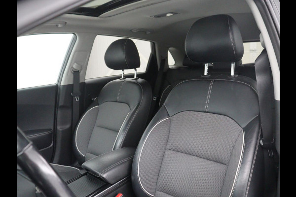 Kia e-Niro DynamicPlusLine 64 kWh | SOH 95,4% | Panoramadak | Half leder | Adaptive cruise | Stuur/stoel verwarming | Navigatie | Carplay | Camera | Park assist | Climate control