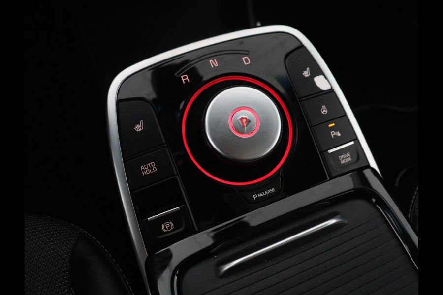 Kia e-Niro DynamicPlusLine 64 kWh | SOH 95,4% | Panoramadak | Half leder | Adaptive cruise | Stuur/stoel verwarming | Navigatie | Carplay | Camera | Park assist | Climate control