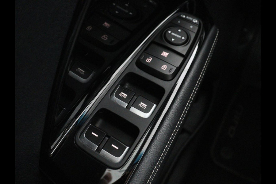 Kia e-Niro DynamicPlusLine 64 kWh | SOH 95,4% | Panoramadak | Half leder | Adaptive cruise | Stuur/stoel verwarming | Navigatie | Carplay | Camera | Park assist | Climate control
