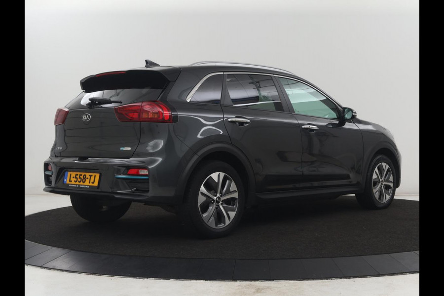 Kia e-Niro DynamicPlusLine 64 kWh | SOH 95,4% | Panoramadak | Half leder | Adaptive cruise | Stuur/stoel verwarming | Navigatie | Carplay | Camera | Park assist | Climate control