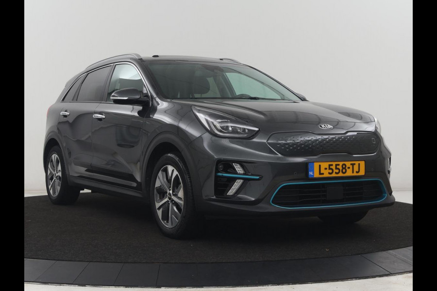 Kia e-Niro DynamicPlusLine 64 kWh | SOH 95,4% | Panoramadak | Half leder | Adaptive cruise | Stuur/stoel verwarming | Navigatie | Carplay | Camera | Park assist | Climate control