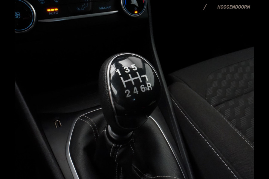 Ford Fiesta 1.0 EcoBoost Hybrid Titanium Sport (APPLE CARPLAY,PARKEERSENSOREN,CRUISE CONTROL,NAVIGATIE,LANE ASSIST,TOPCONDITIE)