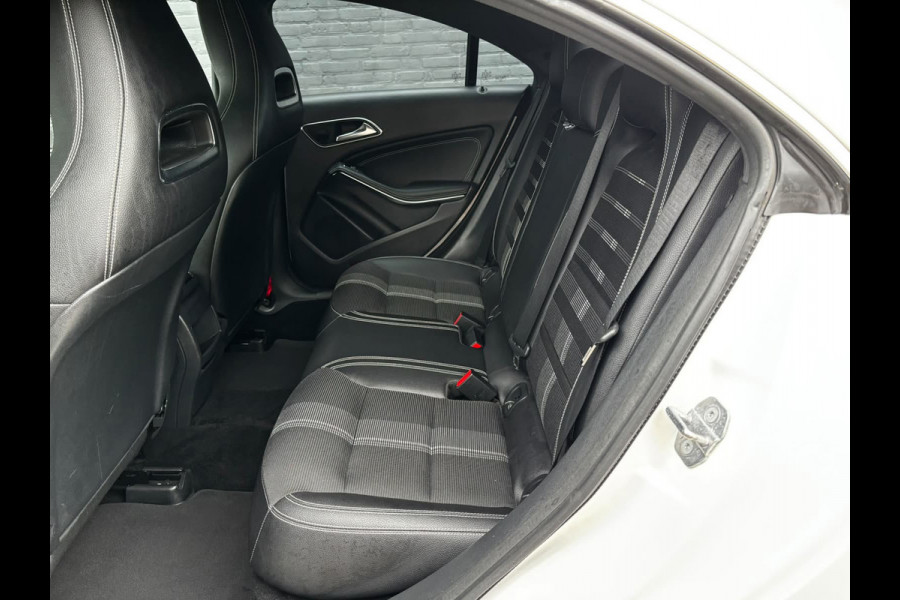 Mercedes-Benz CLA-Klasse 180 Business Solution AMG NAVI|LEDER|PDC|NWE APK