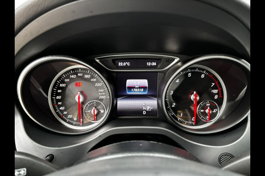 Mercedes-Benz CLA-Klasse 180 Business Solution AMG NAVI|LEDER|PDC|NWE APK