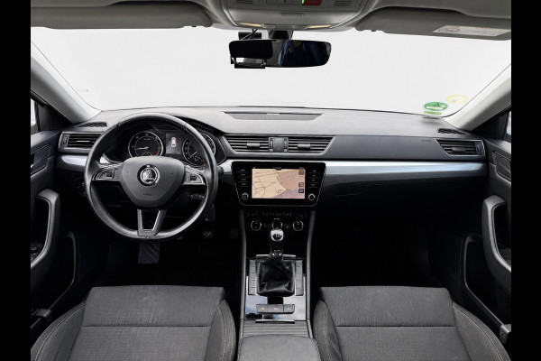 Škoda Superb Combi 1.6 TDI Ambition | Trekhaak | LED | Apple Carplay | DAB+ | Cruise | Dealer onderhouden