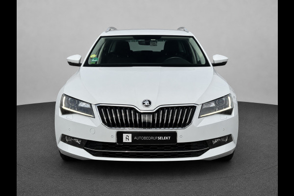 Škoda Superb Combi 1.6 TDI Ambition | Trekhaak | LED | Apple Carplay | DAB+ | Cruise | Dealer onderhouden