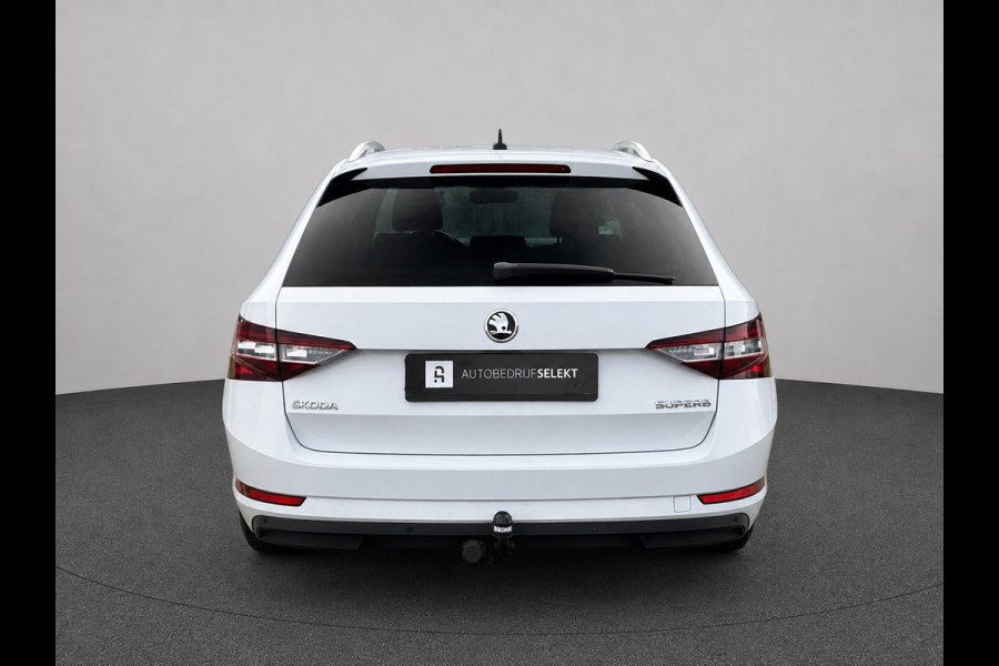 Škoda Superb Combi 1.6 TDI Ambition | Trekhaak | LED | Apple Carplay | DAB+ | Cruise | Dealer onderhouden
