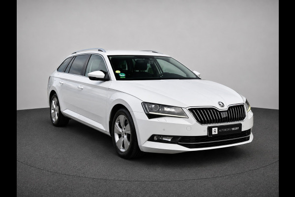 Škoda Superb Combi 1.6 TDI Ambition | Trekhaak | LED | Apple Carplay | DAB+ | Cruise | Dealer onderhouden