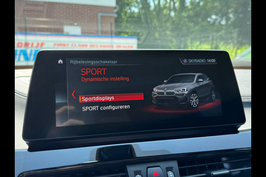 BMW X2 M35iA 306PK xDRIVE M-SPORT LEDER/NAVI/HEAD-UP/PANORAMADAK