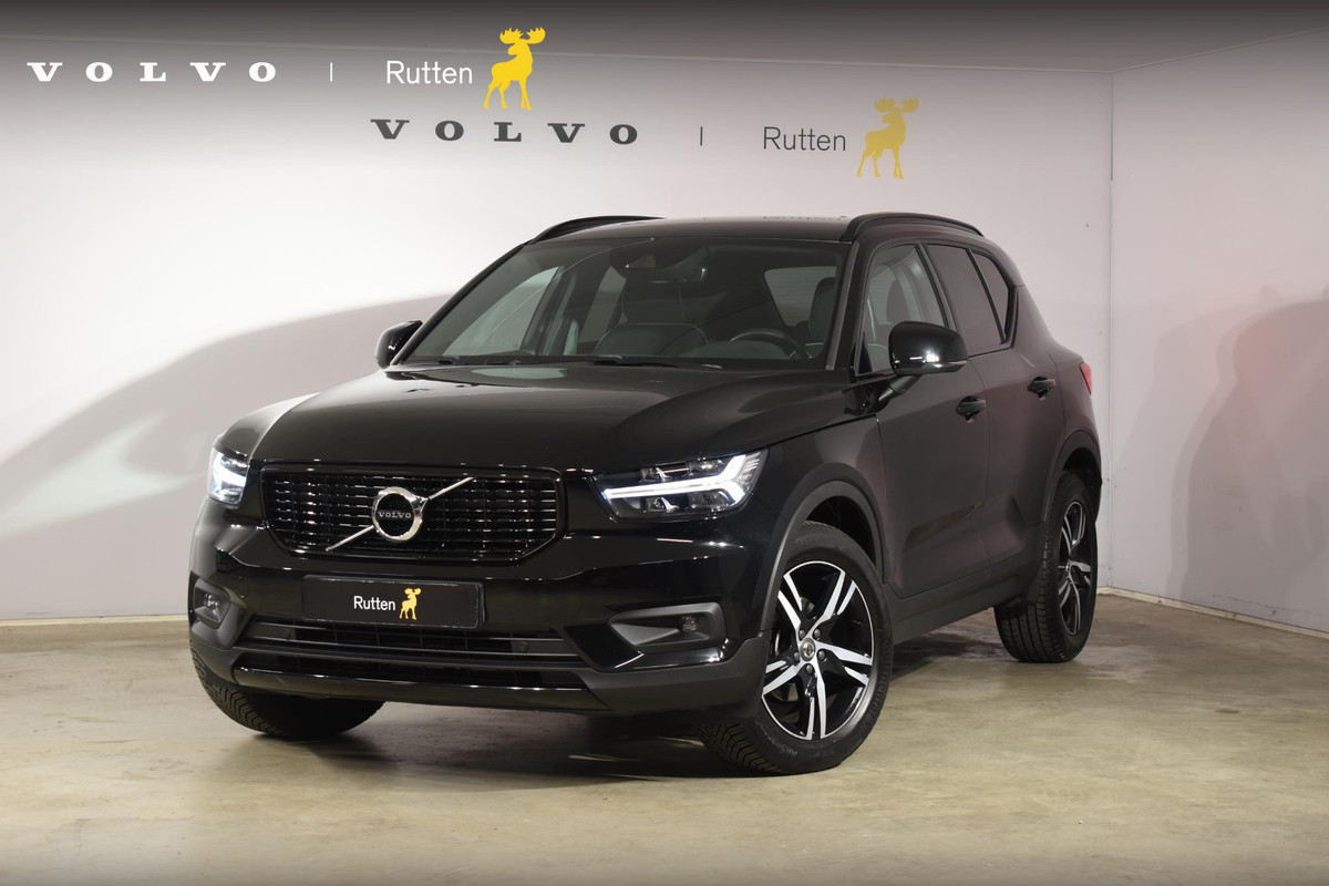 Volvo XC40 T2 129PK Automaat R-Design / Navigatie / Parkeersensoren / Adaptieve Cruise control / R-Design leder-Nubuck bekl. / Dodehoeksensor / Extra getint glas / All season banden
