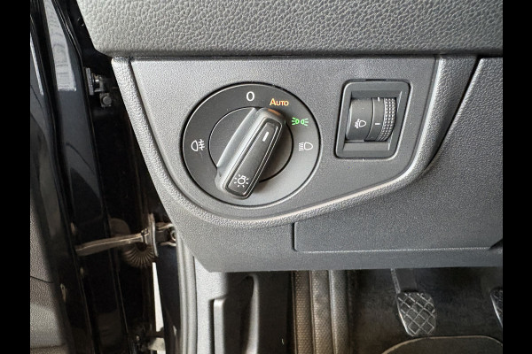 Volkswagen Taigo 1.0 TSi Life Business LEDER/CAMERA/NAVI/VIRTUAL/ADAPT.CRUISE/PDC