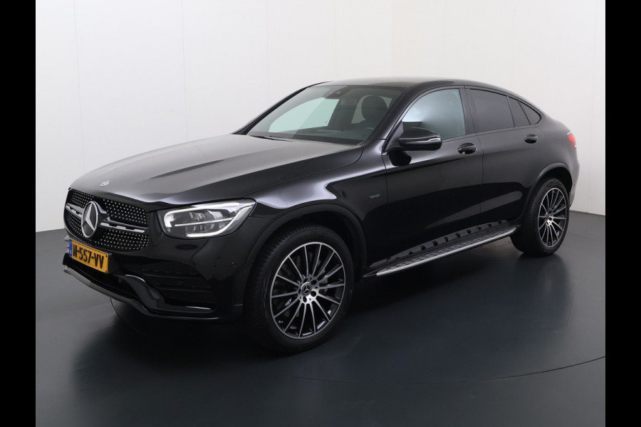 Mercedes-Benz GLC 300e 4Matic AMG Coupé // SoH 94% // Trekhaak // Burmester // Digitaal Dashbord // Carplay // Nightpakket // Alarm