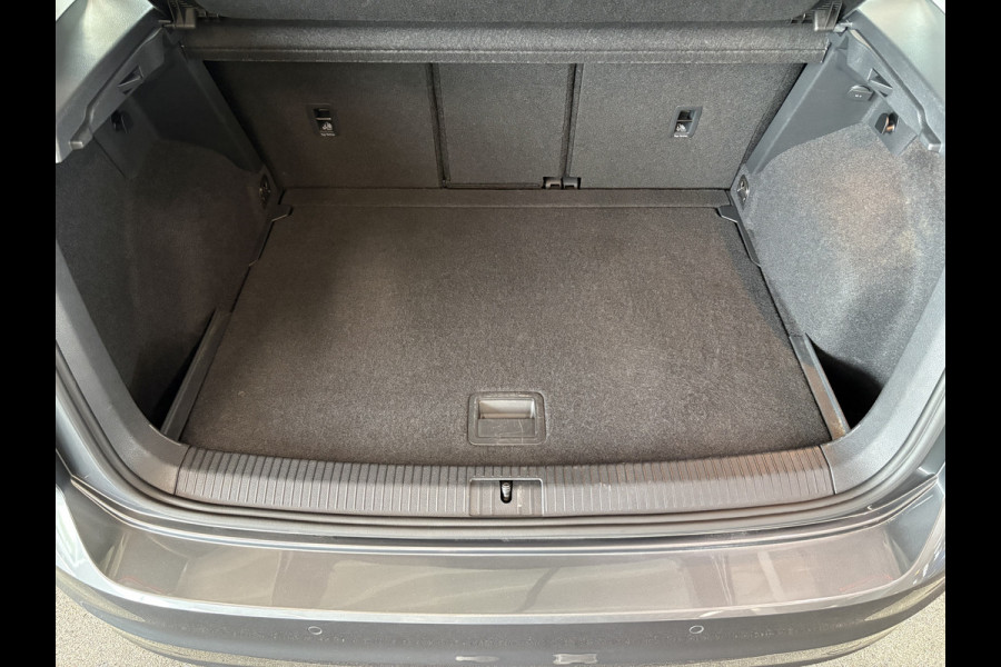Volkswagen Golf Sportsvan 1.5 TSi ACT 150pk DSG Comfortline SCHUIFDAK/CAMERA/DODEHOEK/ADAPT.CRUISE/CARPLAY/PDC