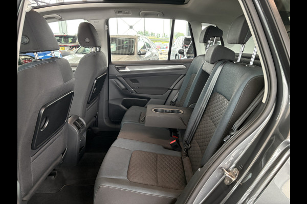 Volkswagen Golf Sportsvan 1.5 TSi ACT 150pk DSG Comfortline SCHUIFDAK/CAMERA/DODEHOEK/ADAPT.CRUISE/CARPLAY/PDC