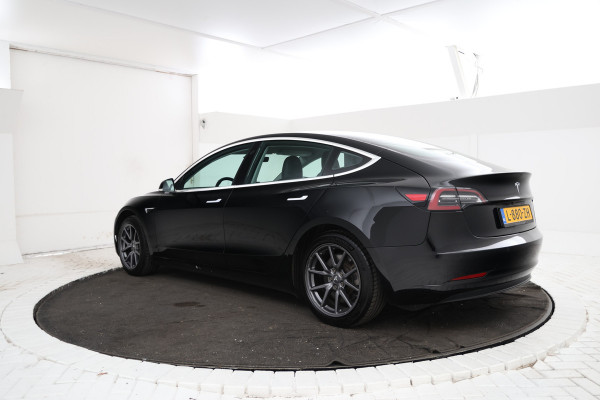 Tesla Model 3 Standard RWD Plus 60 kWh Navigatie,
