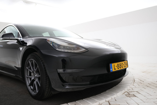 Tesla Model 3 Standard RWD Plus 60 kWh Navigatie,