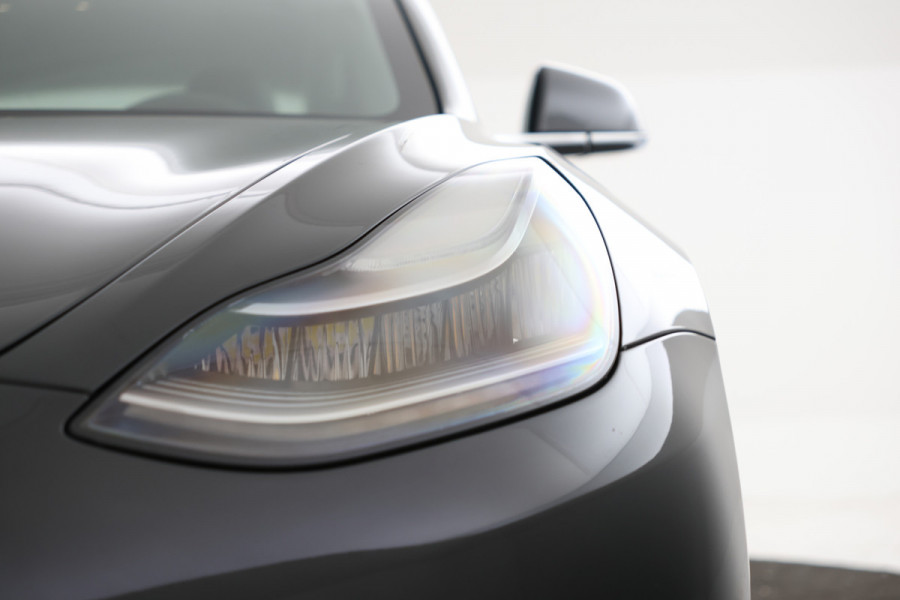 Tesla Model 3 Standard RWD Plus 60 kWh Navigatie,