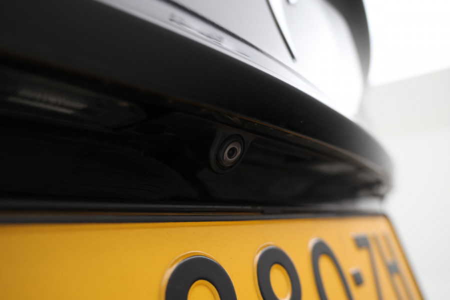 Tesla Model 3 Standard RWD Plus 60 kWh Navigatie,