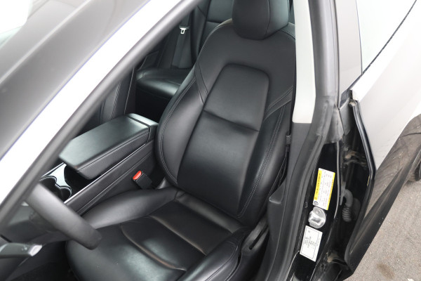 Tesla Model 3 Standard RWD Plus 60 kWh Navigatie,