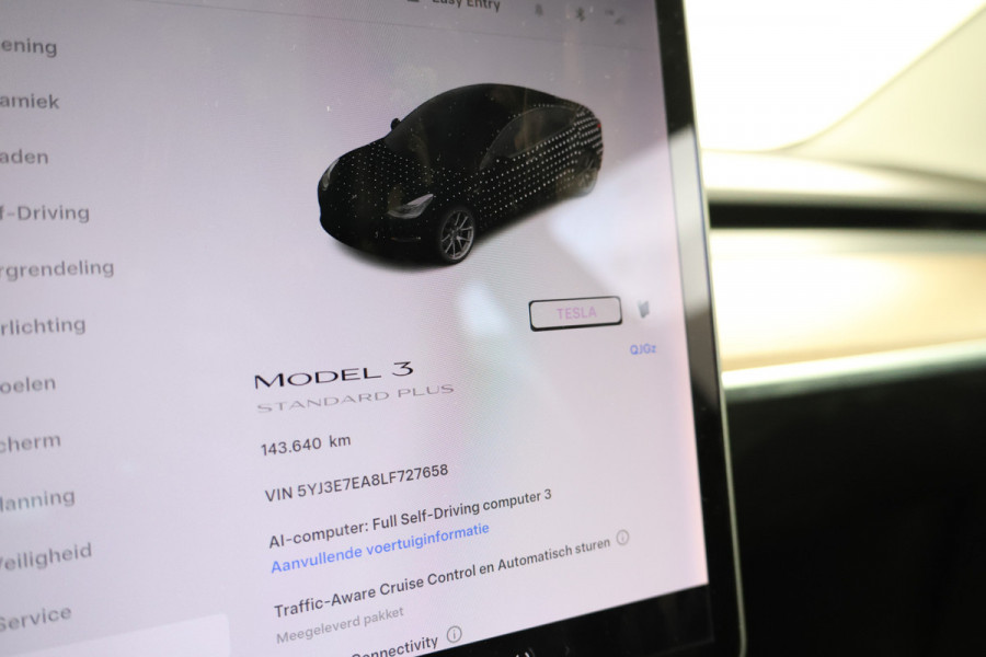 Tesla Model 3 Standard RWD Plus 60 kWh Navigatie,