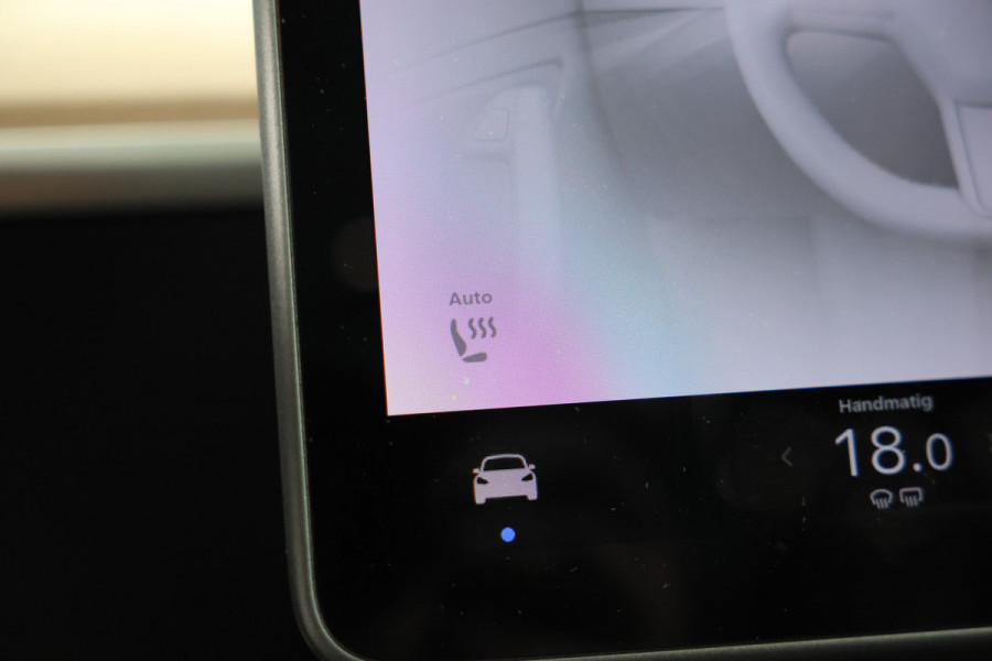 Tesla Model 3 Standard RWD Plus 60 kWh Navigatie,