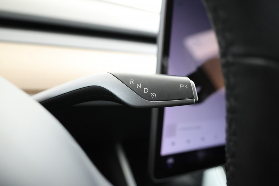 Tesla Model 3 Standard RWD Plus 60 kWh Navigatie,