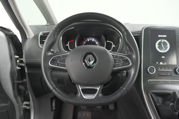 Renault Scénic TCe 140 Intens | Trekhaak | Camera | Panoramadak | Navigatie