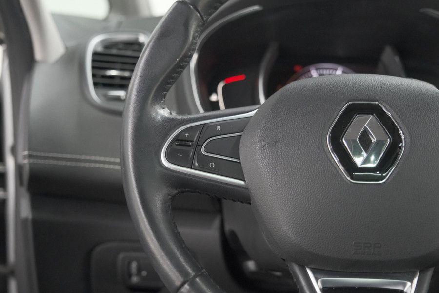 Renault Scénic TCe 140 Intens | Trekhaak | Camera | Panoramadak | Navigatie