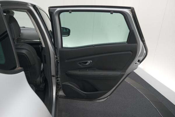 Renault Scénic TCe 140 Intens | Trekhaak | Camera | Panoramadak | Navigatie