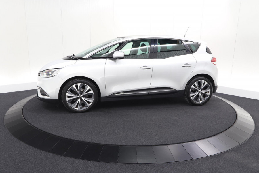 Renault Scénic TCe 140 Intens | Trekhaak | Camera | Panoramadak | Navigatie