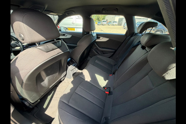 Audi A4 Avant 40 TFSI S-Line 191 PK