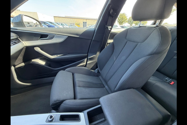Audi A4 Avant 40 TFSI S-Line 191 PK
