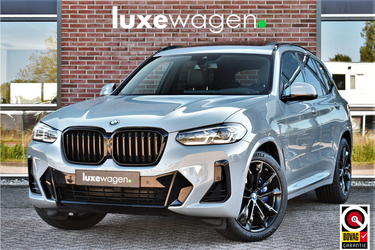 BMW X3 xDrive30e M-Sport Pano Trekh HUD E-zetels 360-cam Gesture