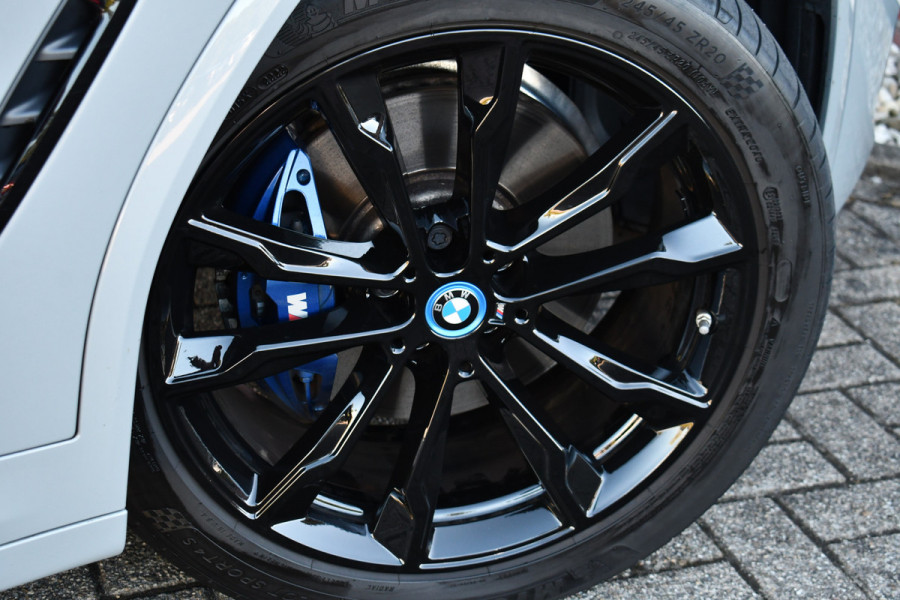 BMW X3 xDrive30e M-Sport Pano Trekh HUD E-zetels 360-cam Gesture