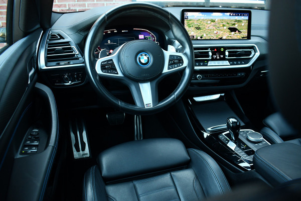 BMW X3 xDrive30e M-Sport Pano Trekh HUD E-zetels 360-cam Gesture