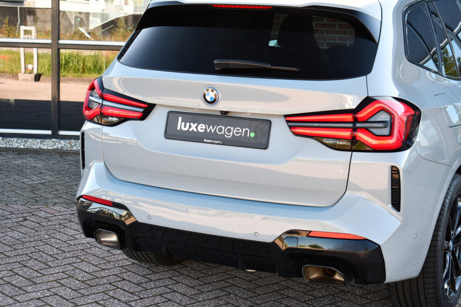 BMW X3 xDrive30e M-Sport Pano Trekh HUD E-zetels 360-cam Gesture