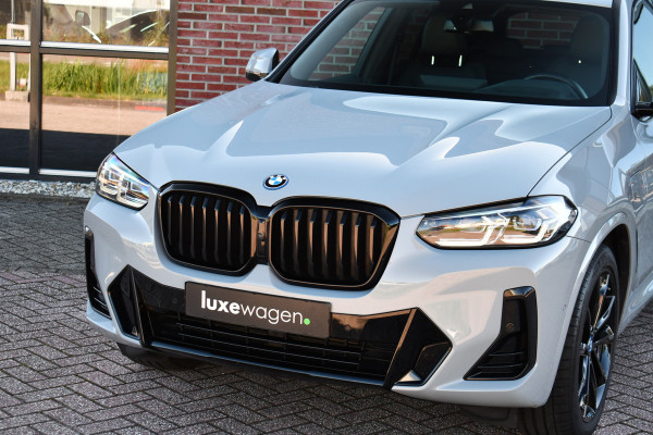 BMW X3 xDrive30e M-Sport Pano Trekh HUD E-zetels 360-cam Gesture