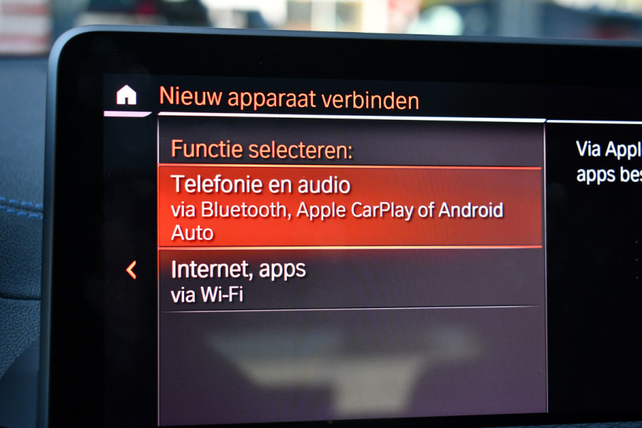 BMW X3 xDrive30e M-Sport Pano Trekh HUD E-zetels 360-cam Gesture
