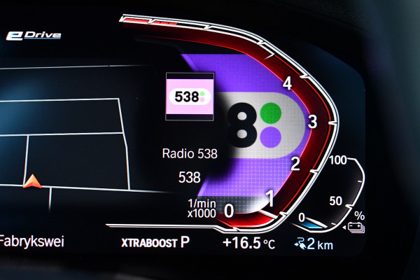 BMW X3 xDrive30e M-Sport Pano Trekh HUD E-zetels 360-cam Gesture
