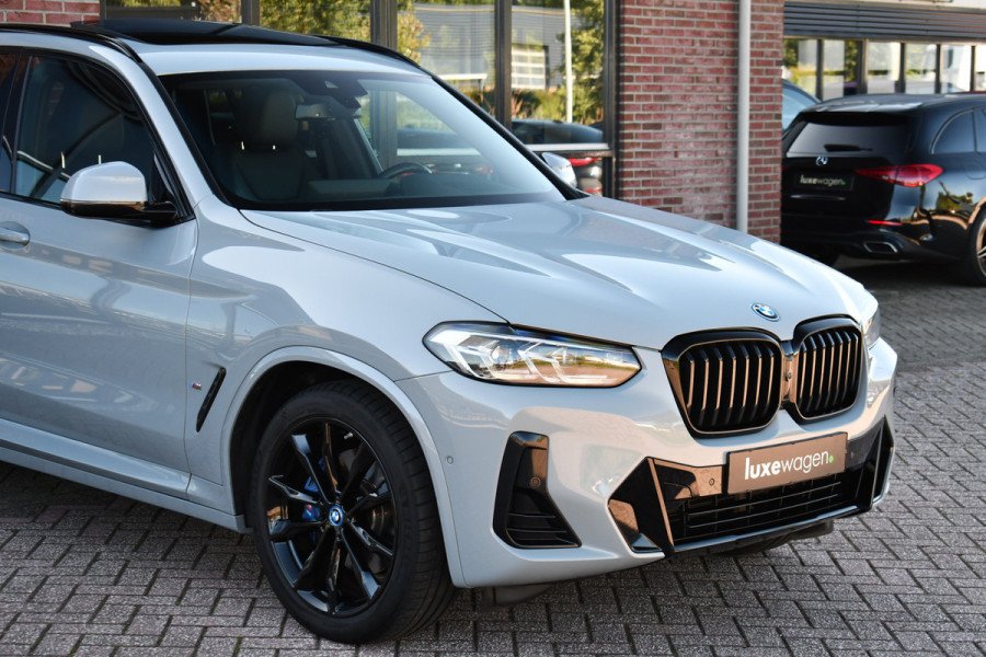 BMW X3 xDrive30e M-Sport Pano Trekh HUD E-zetels 360-cam Gesture