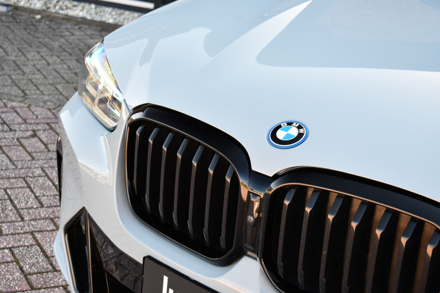 BMW X3 xDrive30e M-Sport Pano Trekh HUD E-zetels 360-cam Gesture