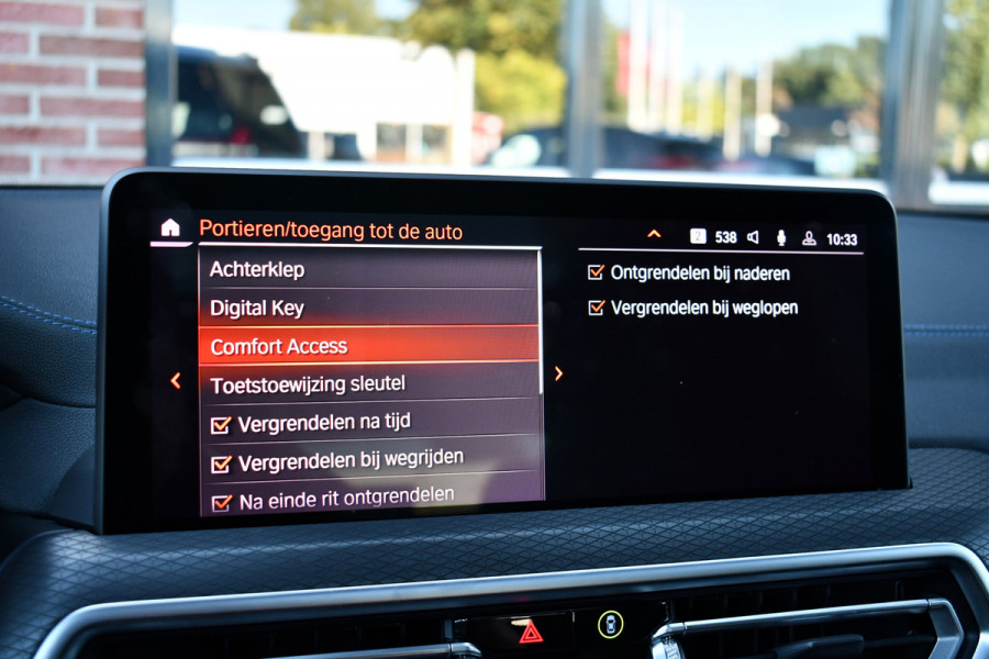 BMW X3 xDrive30e M-Sport Pano Trekh HUD E-zetels 360-cam Gesture