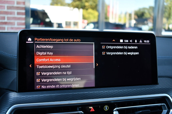 BMW X3 xDrive30e M-Sport Pano Trekh HUD E-zetels 360-cam Gesture