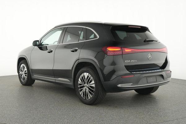 Mercedes-Benz EQA 250+ Business Line 71 kWh Ledkoplampen | Sfeerverlichting | Achteruitrijcamera | Stoelverwarming. Inclusief 24 maanden MB Certified garantie voor Europa.