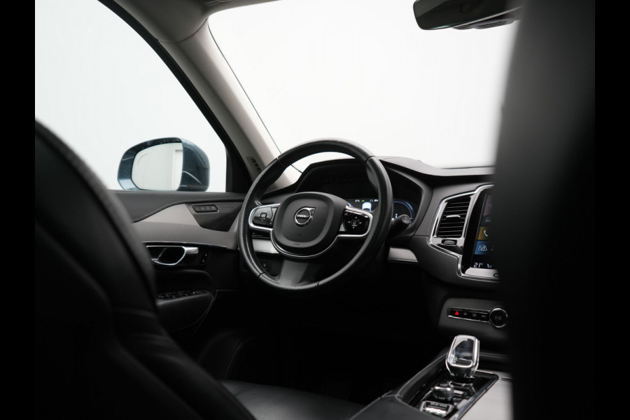Volvo XC90 T8 Recharge AWD Inscription 7 Persoons PHEV 395pk Dealer O.H | Panodak | Head Up | Adaptive Cruise | Nappa  Lederen Sportstoelen Memory & Verwarmd | Harman / Kardon | 360 Camera | Blis | Apple Carplay | Keyless | Navigatie | Virtual | 21" L.M | DAB | Plug In Hybrid |