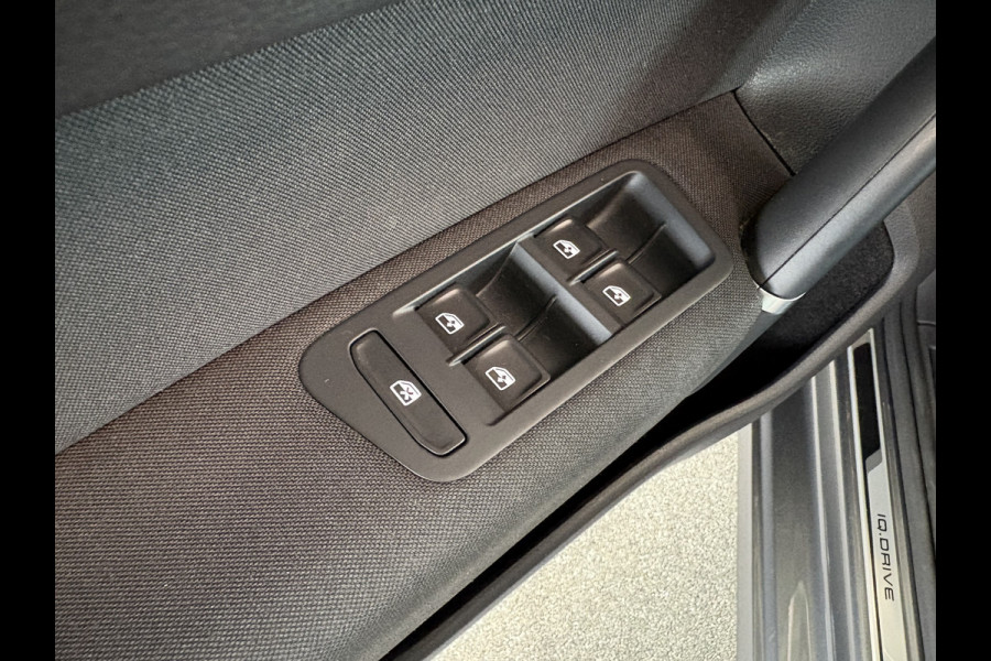 Volkswagen Golf Sportsvan 1.5 TSi ACT 150pk DSG Comfortline SCHUIFDAK/CAMERA/DODEHOEK/ADAPT.CRUISE/CARPLAY/PDC