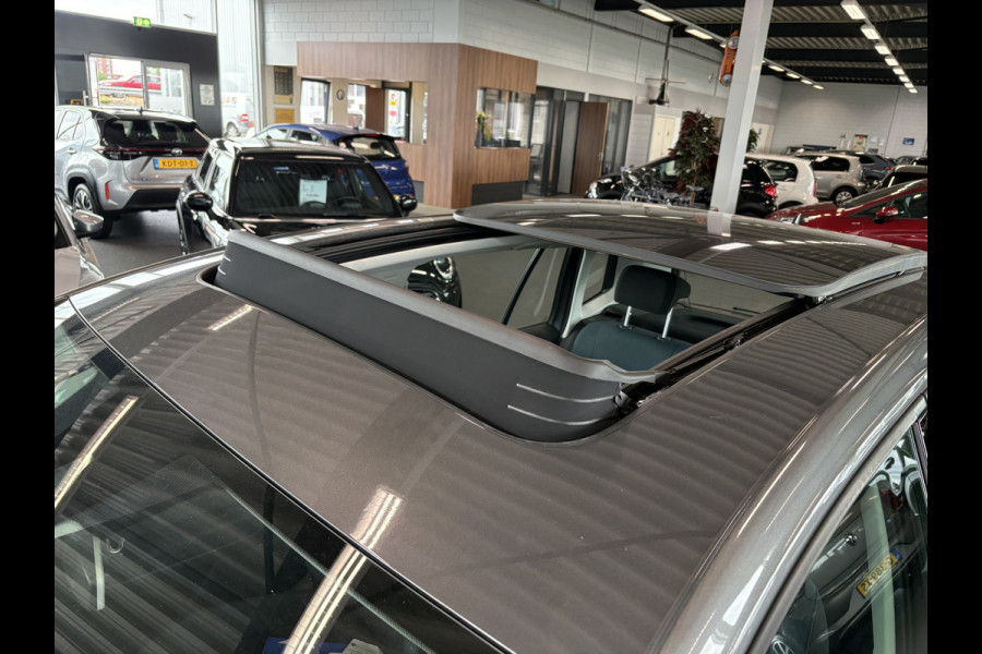 Volkswagen Golf Sportsvan 1.5 TSi ACT 150pk DSG Comfortline SCHUIFDAK/CAMERA/DODEHOEK/ADAPT.CRUISE/CARPLAY/PDC