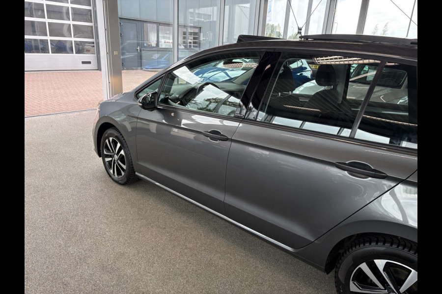 Volkswagen Golf Sportsvan 1.5 TSi ACT 150pk DSG Comfortline SCHUIFDAK/CAMERA/DODEHOEK/ADAPT.CRUISE/CARPLAY/PDC