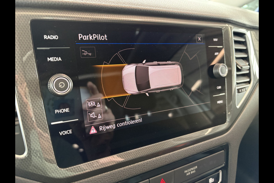 Volkswagen Golf Sportsvan 1.5 TSi ACT 150pk DSG Comfortline SCHUIFDAK/CAMERA/DODEHOEK/ADAPT.CRUISE/CARPLAY/PDC