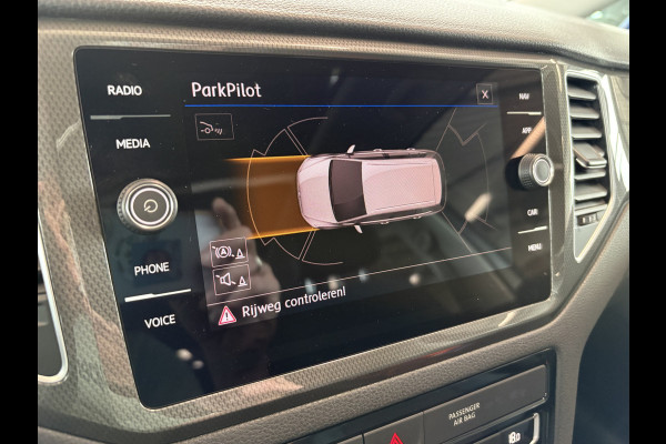 Volkswagen Golf Sportsvan 1.5 TSi ACT 150pk DSG Comfortline SCHUIFDAK/CAMERA/DODEHOEK/ADAPT.CRUISE/CARPLAY/PDC